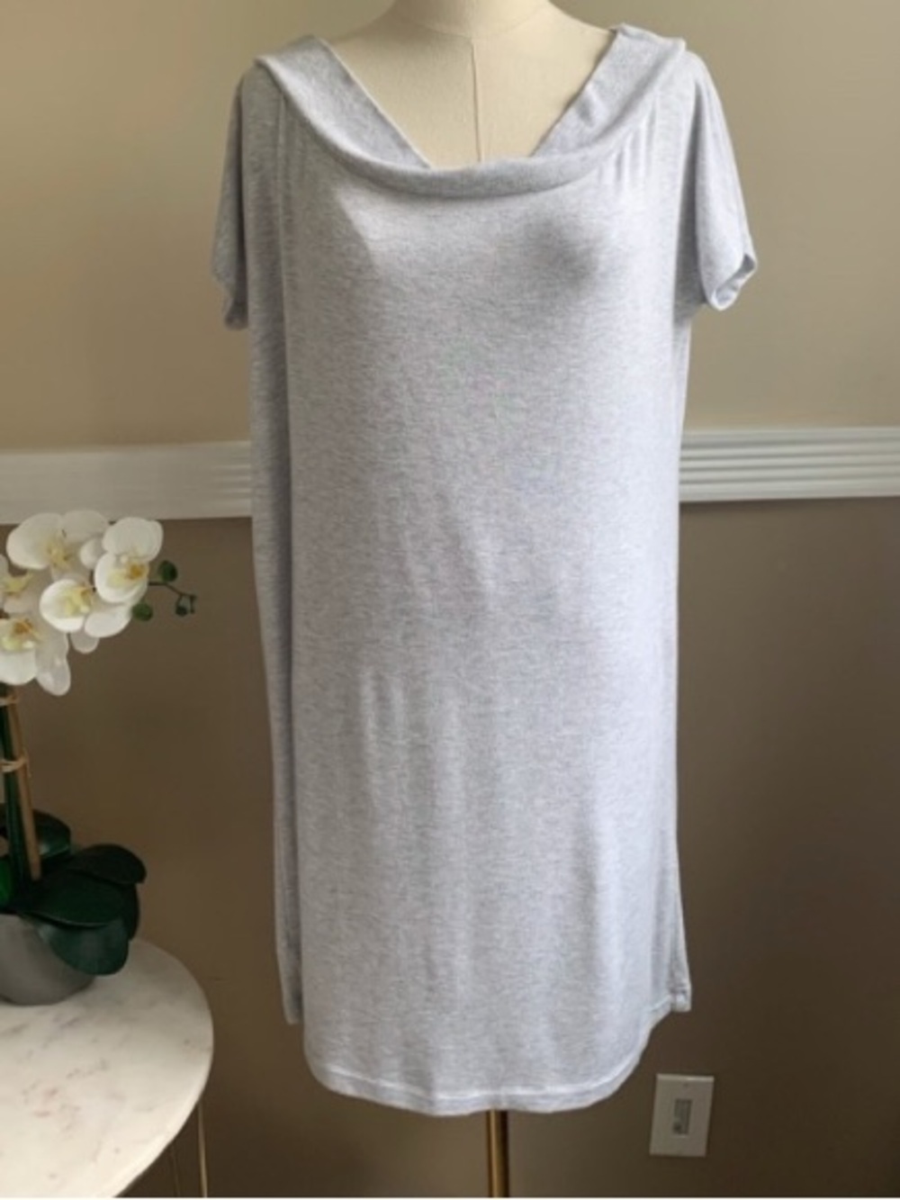 Lou & Grey Dress Light Gray Short Sleeve Wide Cowl Neck Dress Size M